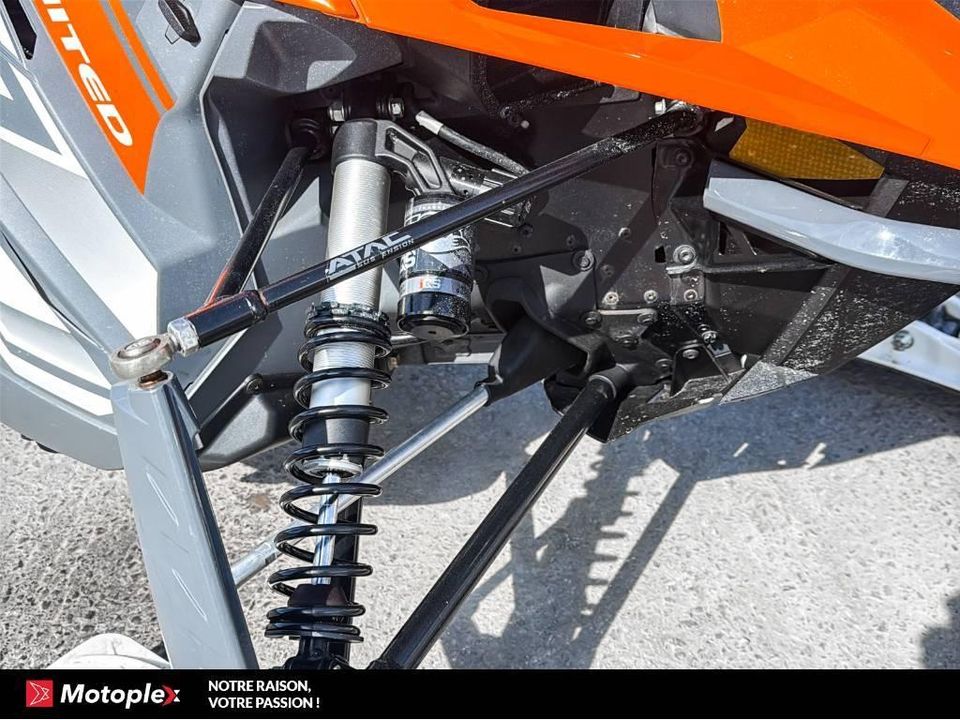 Arctic Cat ZR8000 LIMITED IACT 2022 - Image 6