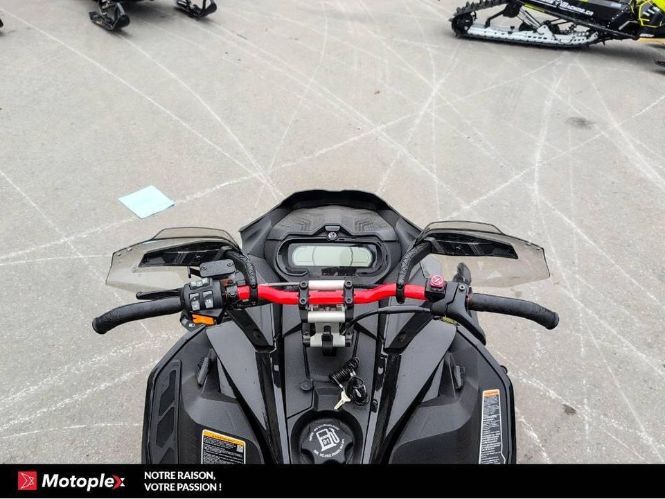 Ski-Doo RENEGADE 850 X-RS 2020 - Image 8