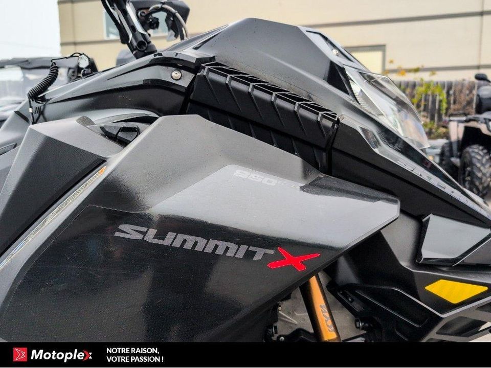 Ski-Doo SUMMIT X 850 EXPERT 165 2021 - Image 2
