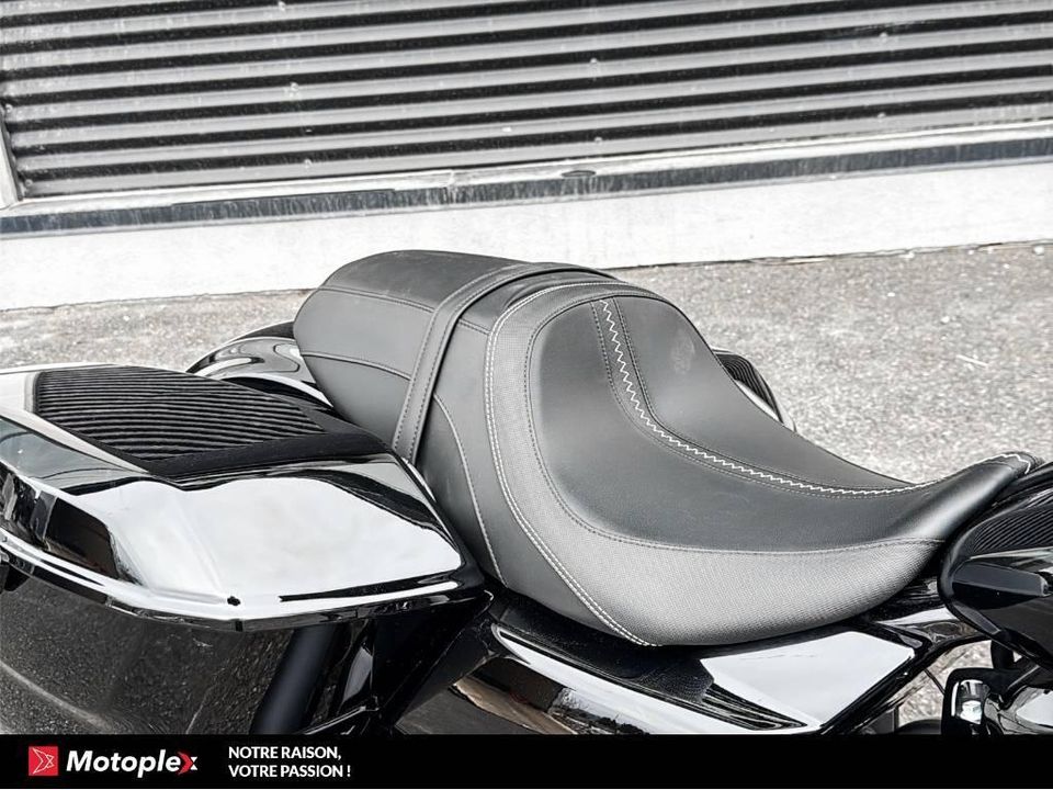 Harley-Davidson STREET GLIDE FLHX BLACK 2024 - Image 5