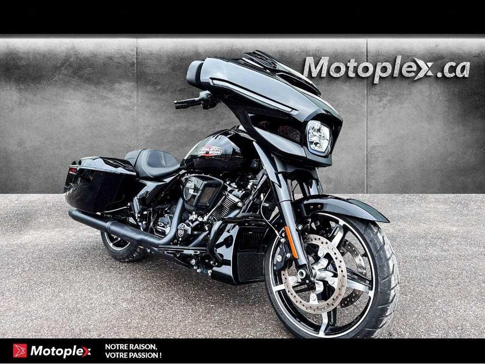 Harley-Davidson STREET GLIDE FLHX BLACK 2024 - Image 2