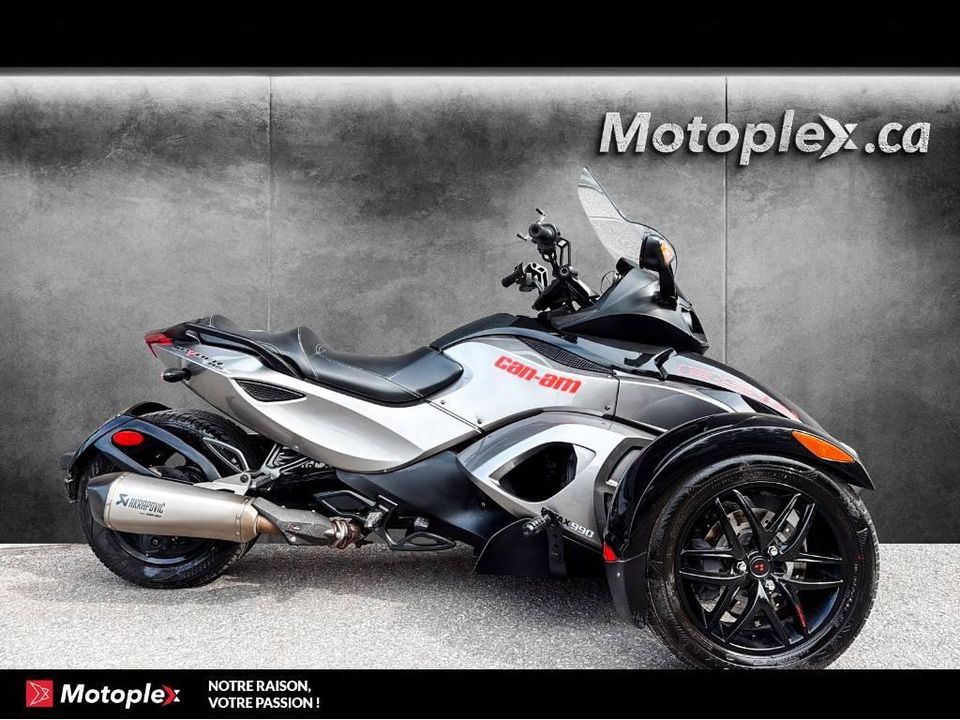 Can-Am SPYDER RSS SE5 AKRAPOVIC 2011 - Image 1