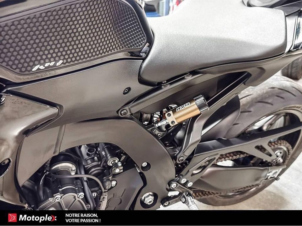 Yamaha R9 FULL OPTIONS 2025 - Image 8