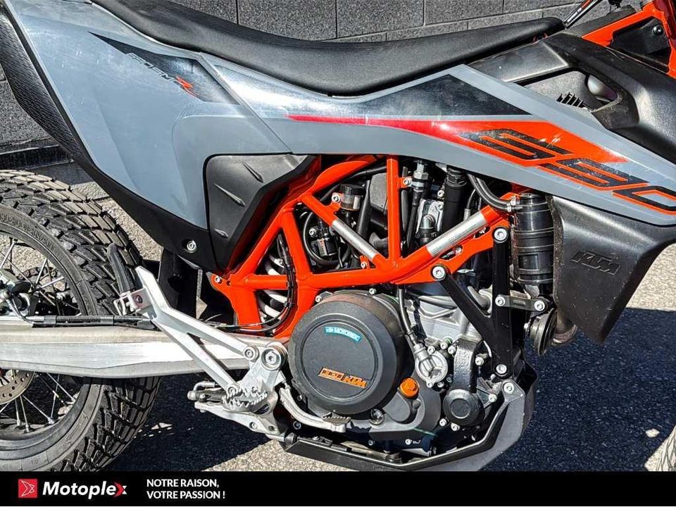 KTM 690 SMC R 2021 - Image 4