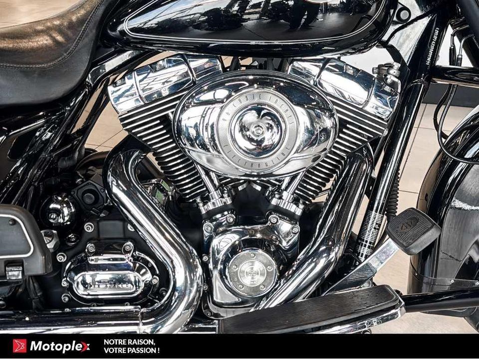 Harley-Davidson ELECTRA GLIDE CLASSIC 2011 - Image 4