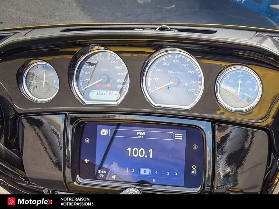 Harley-Davidson FLHXS STREET GLIDE 114 2023 - Image 6